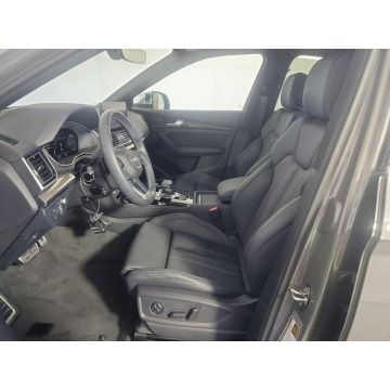 Audi SQ5  SUV 2021,  3.0 benzyna, automat - Na sprzedaż za 223 860 zł - Katowice - zdjęcie 8