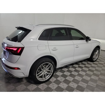 Audi SQ5  SUV 2022,  3.0 benzyna, automat - Na sprzedaż za 152 520 zł - Katowice - zdjęcie 6