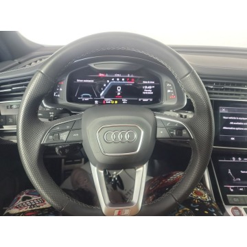 Audi SQ8  SUV 2022,  4.0 benzyna, automat - Na sprzedaż za 287 820 zł - Katowice - zdjęcie 7