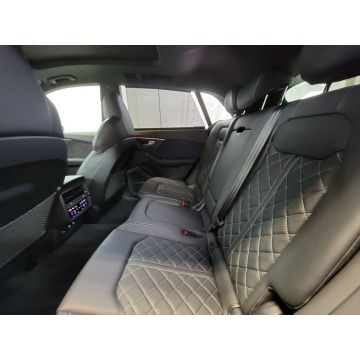 Audi SQ8  SUV 2022,  4.0 benzyna, automat - Na sprzedaż za 291 510 zł - Katowice - zdjęcie 8