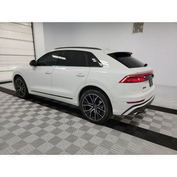 Audi SQ8  SUV 2023,  4.0 benzyna, automat - Na sprzedaż za 371 460 zł - Katowice - zdjęcie 4