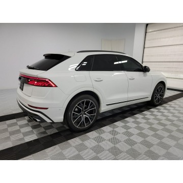 Audi SQ8  SUV 2023,  4.0 benzyna, automat - Na sprzedaż za 371 460 zł - Katowice - zdjęcie 6
