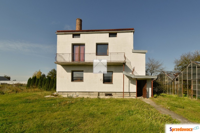Sprzedam dom Lubaczów - ,  pow.  150 m2,  działka:   5900 m2