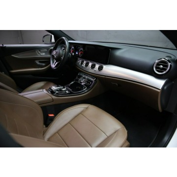 Mercedes - Benz E-klasa  Sedan/Limuzyna 2020,  2.0 benzyna, automat - Na sprzedaż za 115 620 zł - Katowice - zdjęcie 8