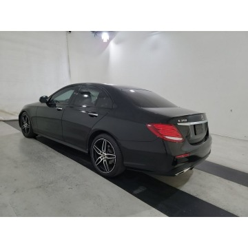 Mercedes - Benz E-klasa  Sedan/Limuzyna 2020,  2.0 benzyna, automat - Na sprzedaż za 108 240 zł - Katowice - zdjęcie 4