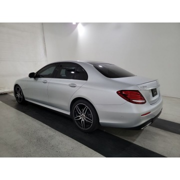 Mercedes - Benz E-klasa  Sedan/Limuzyna 2020,  2.0 benzyna, automat - Na sprzedaż za 107 010 zł - Katowice - zdjęcie 4