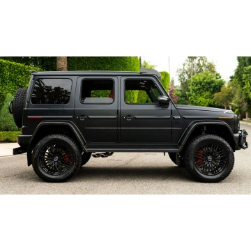 Mercedes - Benz G-klasa  SUV 2023,  4.0 benzyna, automat - Na sprzedaż za 922 500 zł - Katowice - zdjęcie 3