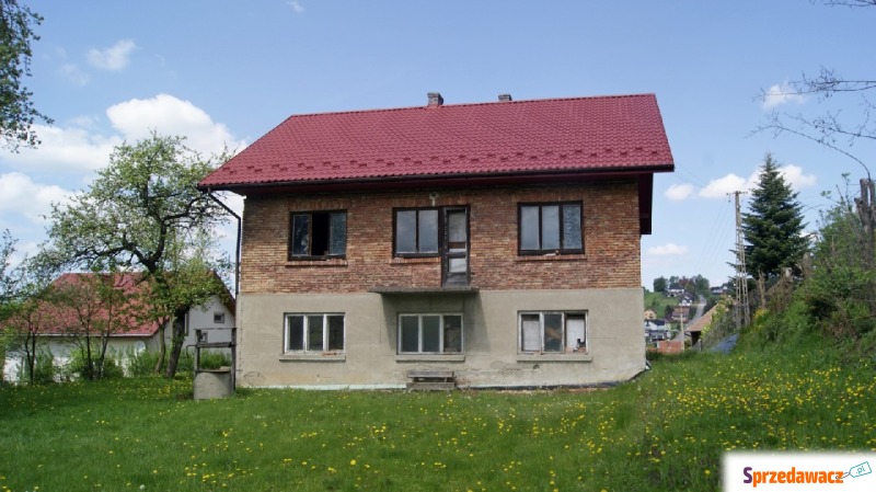 Sprzedam dom Łapczyca -  wolnostojący jednopiętrowy,  pow.  190 m2,  działka:   4900 m2
