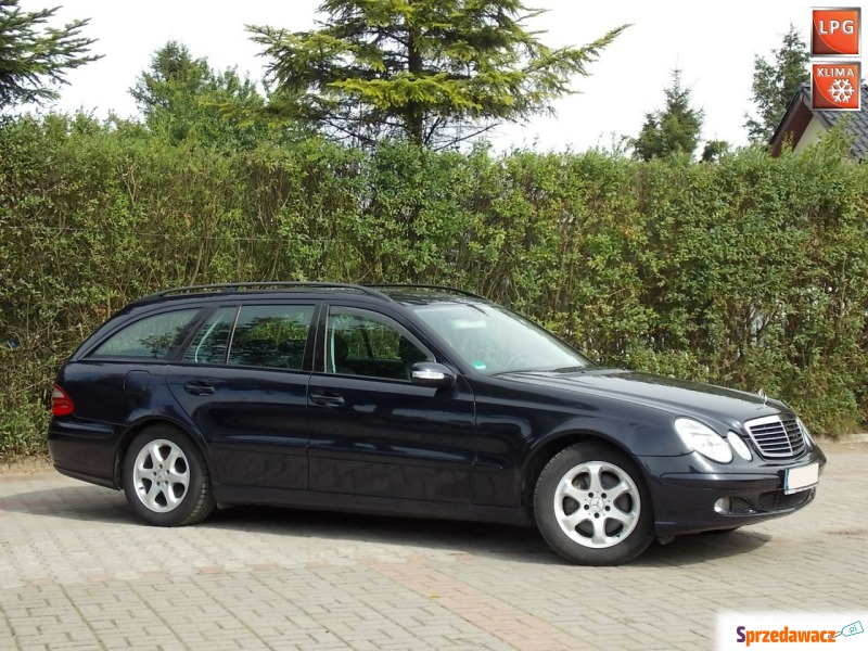 Mercedes - Benz E-klasa 2005,  3.0 benzyna+LPG - Na sprzedaż za 23 900 zł - Słupsk