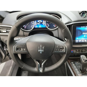 Maserati Ghibli  Sedan/Limuzyna 2019,  3.0 benzyna, automat - Na sprzedaż za 90 282 zł - Katowice - zdjęcie 7