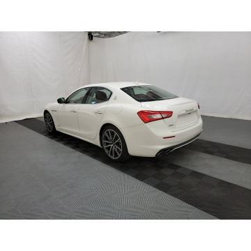 Maserati Ghibli  Sedan/Limuzyna 2019,  3.0 benzyna, automat - Na sprzedaż za 97 170 zł - Katowice - zdjęcie 4