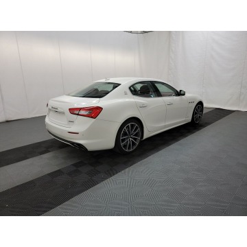 Maserati Ghibli  Sedan/Limuzyna 2019,  3.0 benzyna, automat - Na sprzedaż za 97 170 zł - Katowice - zdjęcie 6