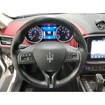 Maserati Ghibli  Sedan/Limuzyna 2019,  3.0 benzyna, automat - Na sprzedaż za 97 170 zł - Katowice - zdjęcie 7