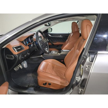 Maserati Ghibli  Sedan/Limuzyna 2019,  3.0 benzyna, automat - Na sprzedaż za 116 850 zł - Katowice - zdjęcie 7