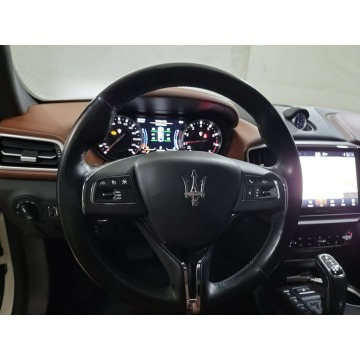 Maserati Ghibli  Sedan/Limuzyna 2021,  3.0 benzyna, automat - Na sprzedaż za 146 370 zł - Katowice - zdjęcie 5