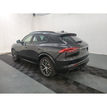 Maserati   SUV 2023,  2.0 hybryda, automat - Na sprzedaż za 216 480 zł - Katowice - zdjęcie 6