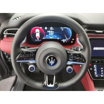 Maserati   SUV 2023,  2.0 hybryda, automat - Na sprzedaż za 216 480 zł - Katowice - zdjęcie 7