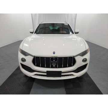 Maserati Levante  SUV 2019,  3.0 hybryda, automat - Na sprzedaż za 105 780 zł - Katowice - zdjęcie 2