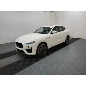 Maserati Levante  Trofeo