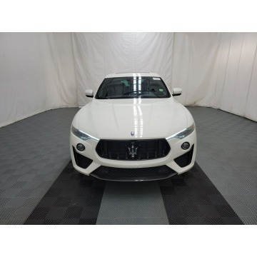 Maserati Levante  SUV 2019,  3.8 benzyna, automat - Na sprzedaż za 182 040 zł - Katowice - zdjęcie 2