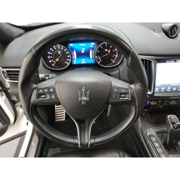 Maserati Levante  SUV 2019,  3.8 benzyna, automat - Na sprzedaż za 182 040 zł - Katowice - zdjęcie 7