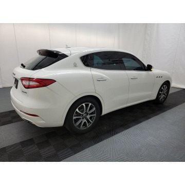 Maserati Levante  SUV 2020,  3.0 hybryda, automat - Na sprzedaż za 170 970 zł - Katowice - zdjęcie 6