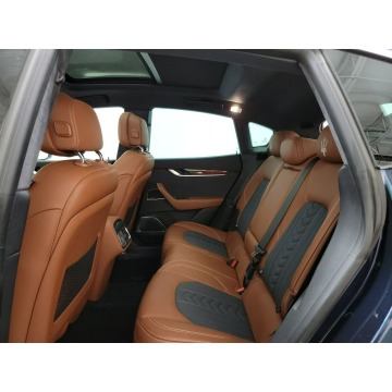Maserati Levante  SUV 2020,  3.0 hybryda, automat - Na sprzedaż za 158 670 zł - Katowice - zdjęcie 7