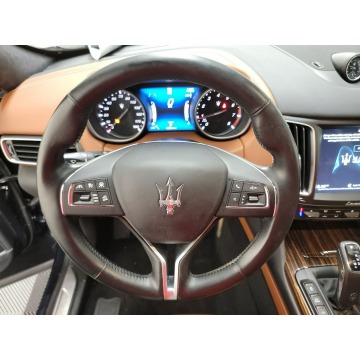 Maserati Levante  SUV 2020,  3.0 hybryda, automat - Na sprzedaż za 158 670 zł - Katowice - zdjęcie 5