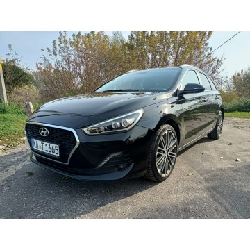 Hyundai i30 - 1.6 CRDI Automat Kamera Klimatronik Nawigacja