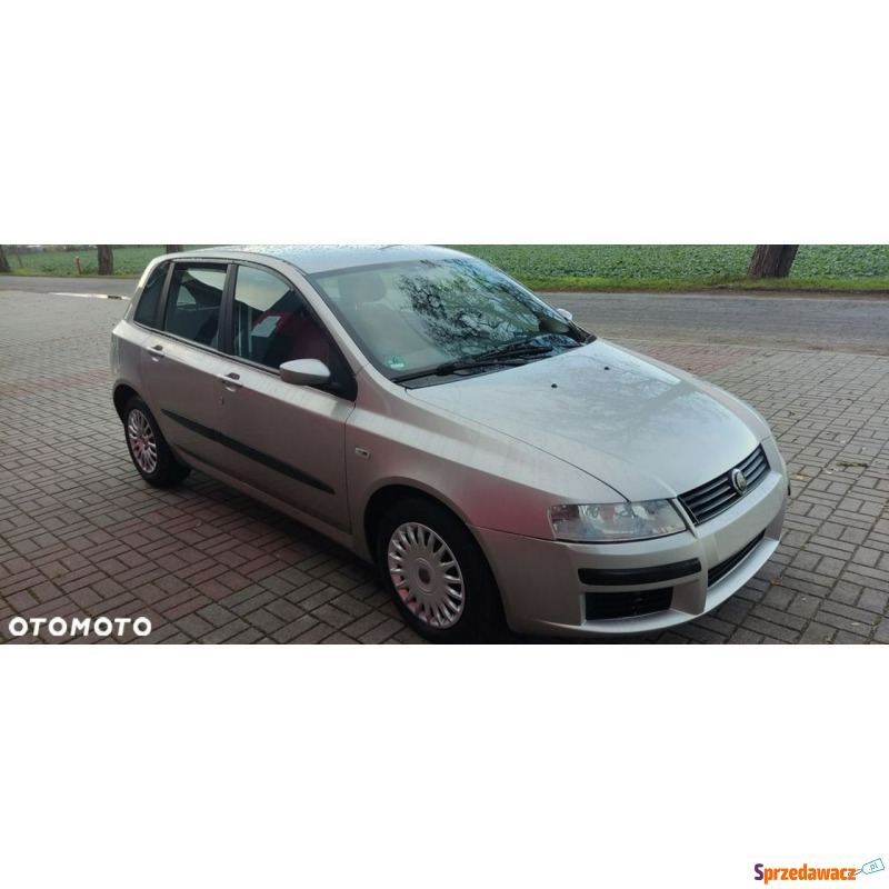 Fiat Stilo  Hatchback 2003,  1.6 benzyna - Na sprzedaż za 9 990,00 zł - Chełmce