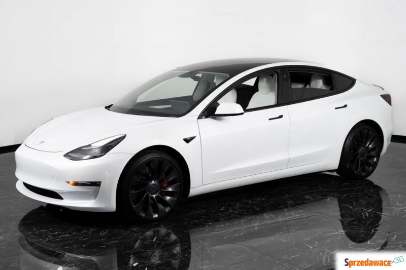 Tesla Model 3  Sedan/Limuzyna 2022,  0.0 zasilanie elektryczne - Na sprzedaż za 140 220 zł - Katowice