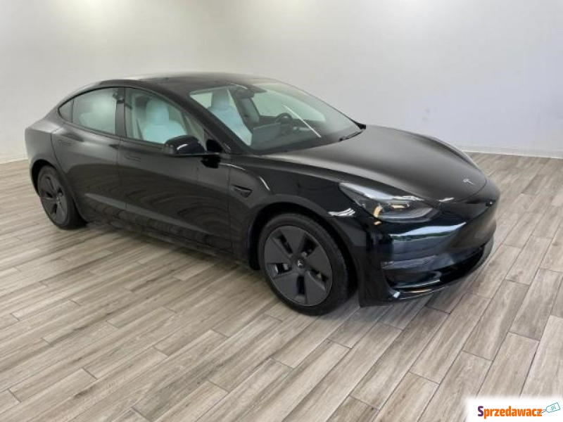 Tesla Model 3  Sedan/Limuzyna 2021,  0.0 zasilanie elektryczne - Na sprzedaż za 99 630 zł - Katowice