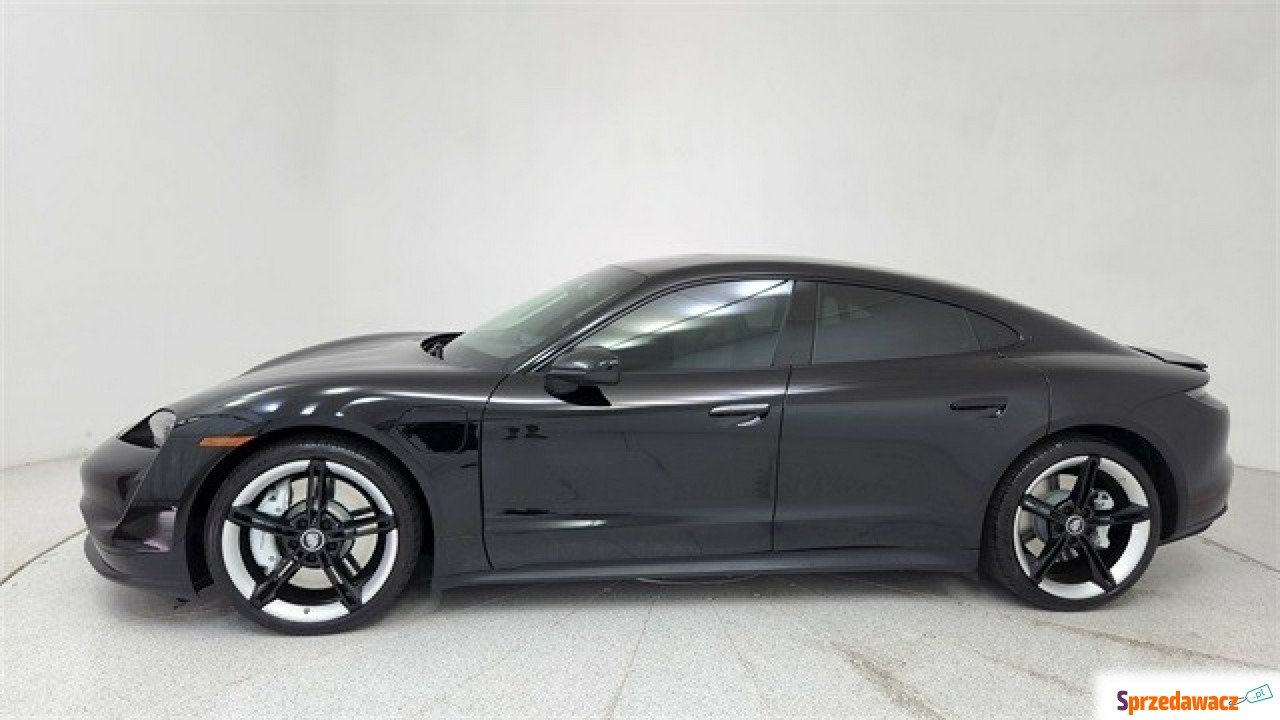 Porsche Taycan 2022