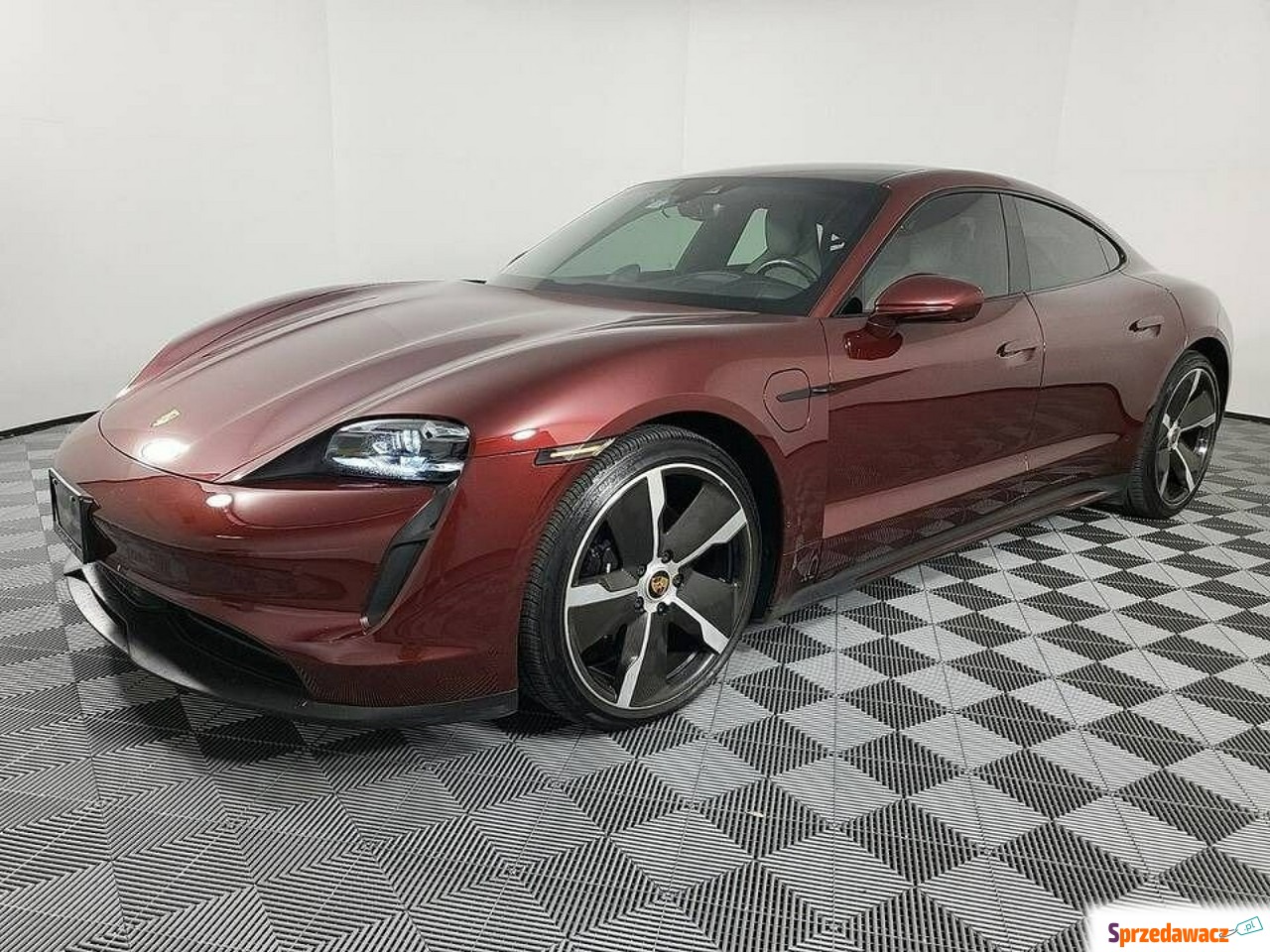 Porsche Taycan 2021