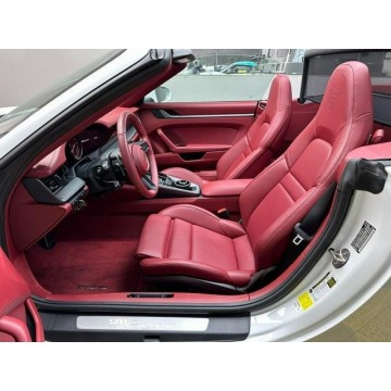 Porsche 911  Kabriolet 2023,  3.0 benzyna - Na sprzedaż za 547 350 zł - Katowice - zdjęcie 8