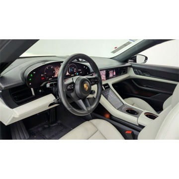 Porsche Taycan  Sedan/Limuzyna 2022 elektryczny, automat - Na sprzedaż za 252 150 zł - Katowice - zdjęcie 5