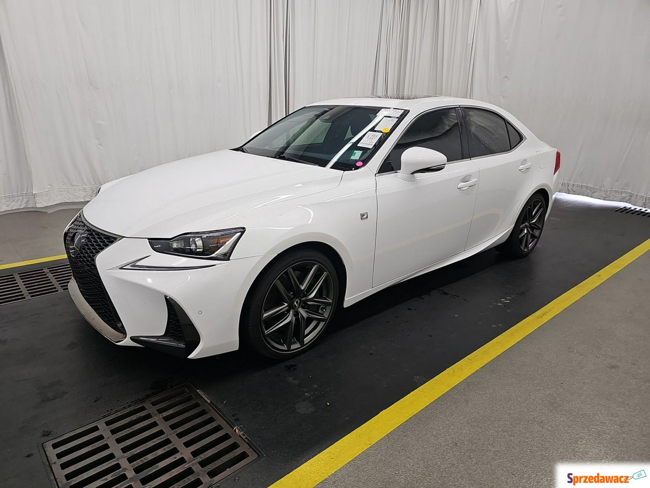 Lexus IS 2020
