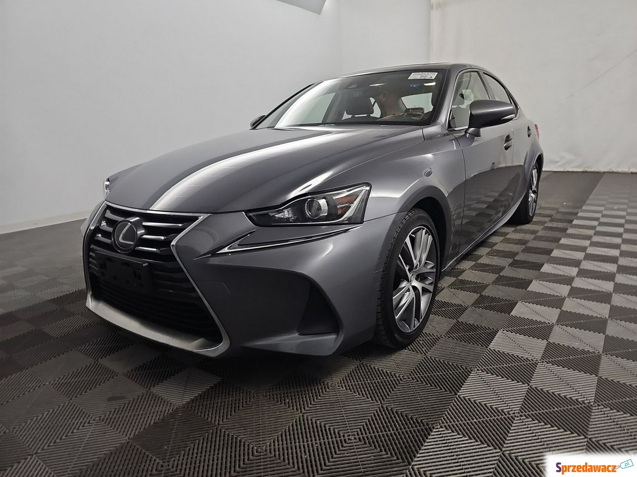 Lexus IS 2020