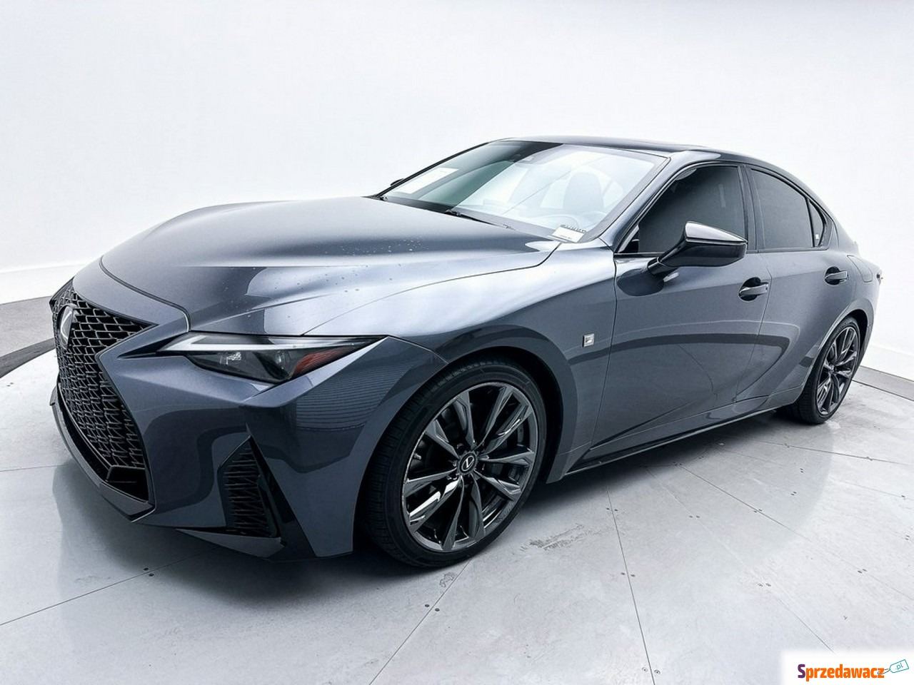 Lexus IS 2021