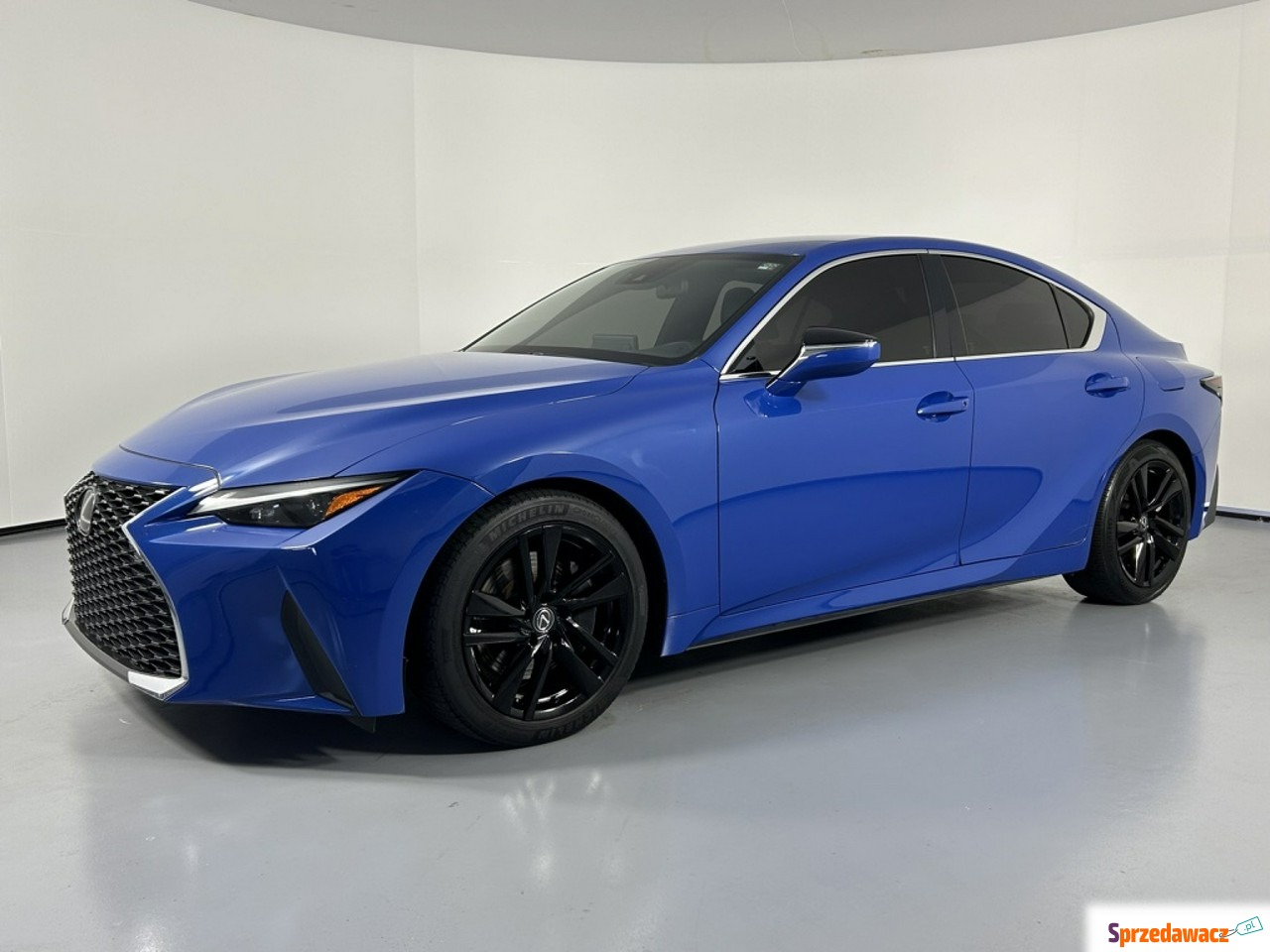 Lexus IS 2022
