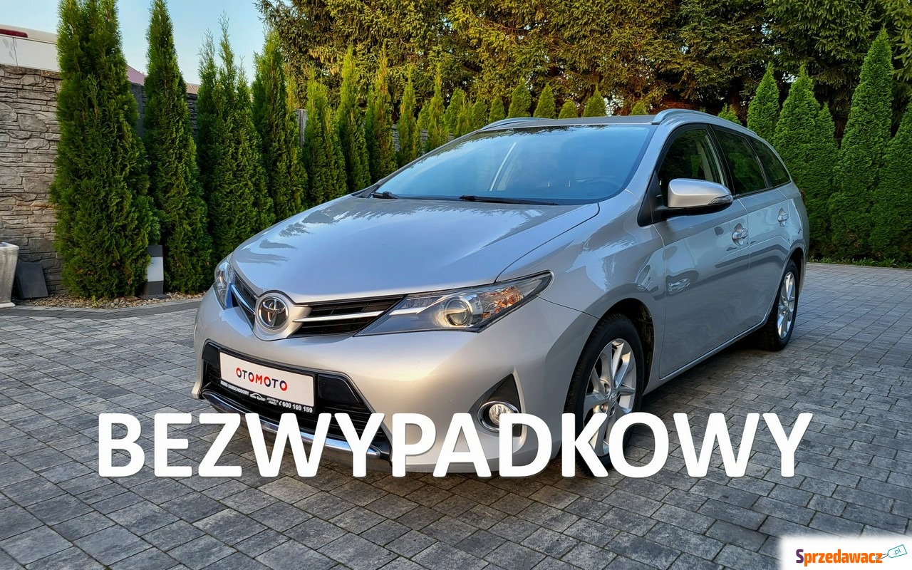 Toyota Auris 2013