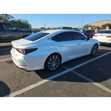 Lexus ES  Sedan/Limuzyna 2024,  3.5 hybryda, automat - Na sprzedaż za 148 830 zł - Katowice - zdjęcie 4