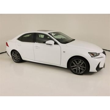 Lexus IS  Sedan/Limuzyna 2020,  2.0 benzyna, automat - Na sprzedaż za 93 480 zł - Katowice - zdjęcie 5