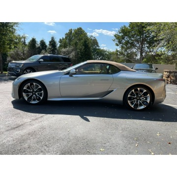 Lexus LC  Kabriolet 2022,  5.0 benzyna, automat - Na sprzedaż za 302 580 zł - Katowice - zdjęcie 5