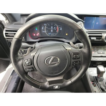 Lexus RC  Coupe/Sportowy 2021,  3.5 benzyna, automat - Na sprzedaż za 129 150 zł - Katowice - zdjęcie 7