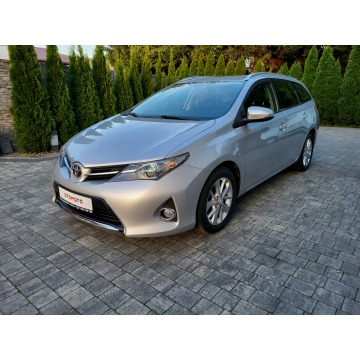 Toyota Auris 2013,  1.4 diesel - Na sprzedaż za 28 500 zł - Jatutów - zdjęcie 2