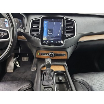 Volvo   SUV 2017,  2.0 benzyna, automat - Na sprzedaż za 68 880 zł - Katowice - zdjęcie 8