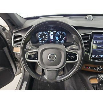 Volvo   SUV 2017,  2.0 benzyna, automat - Na sprzedaż za 68 880 zł - Katowice - zdjęcie 7