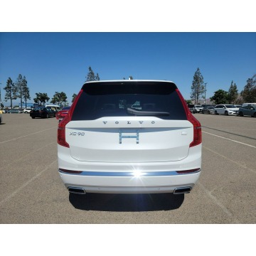 Volvo   SUV 2021,  2.0 hybryda, automat - Na sprzedaż za 148 830 zł - Katowice - zdjęcie 5