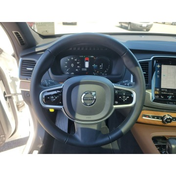 Volvo   SUV 2021,  2.0 hybryda, automat - Na sprzedaż za 148 830 zł - Katowice - zdjęcie 7